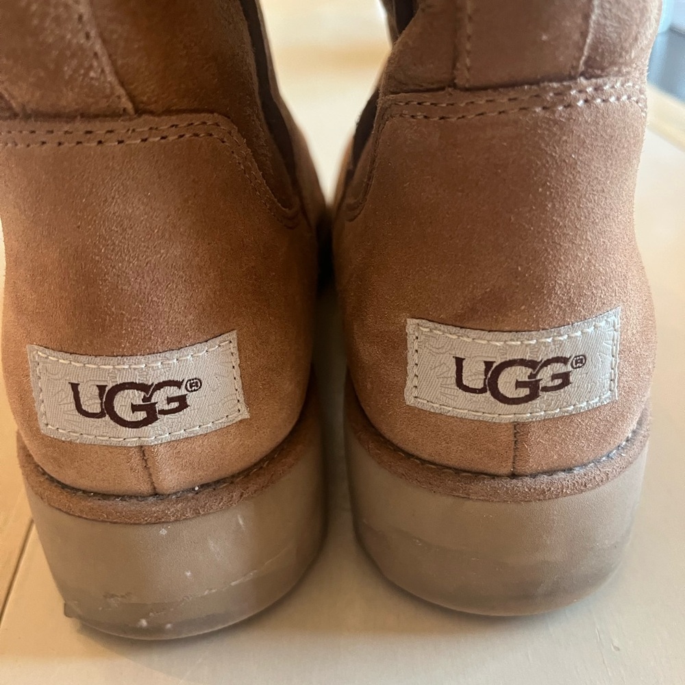 Ugg 8 Great Condition - image 7
